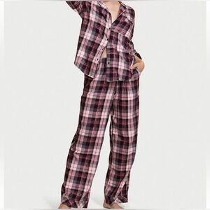 Victoria’s Secret Plaid Pajama Set MED